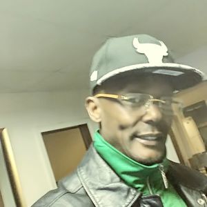 Meet your Posher, Halbert